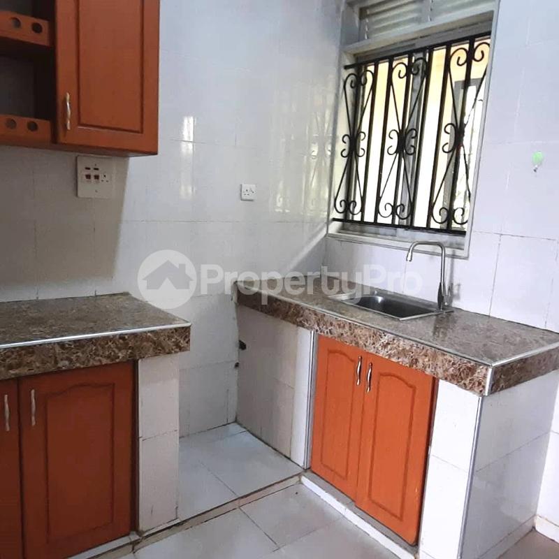 3 bedroom Apartment Block Apartment for rent kulambilo road Kampala Central - 5