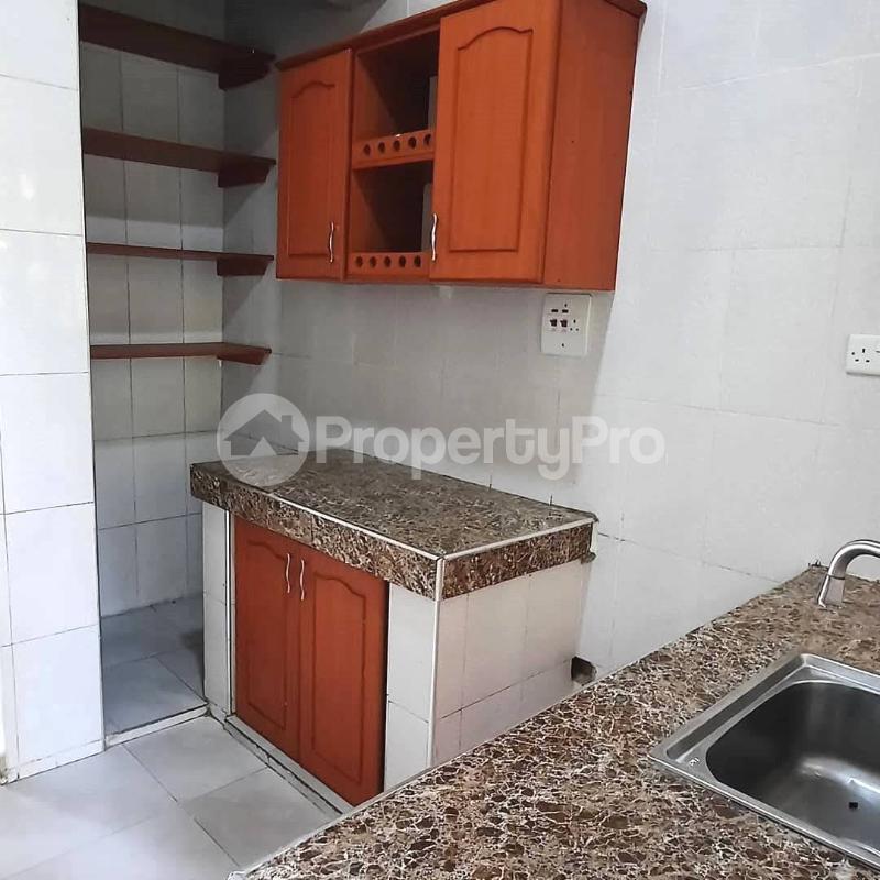3 bedroom Apartment Block Apartment for rent kulambilo road Kampala Central - 3
