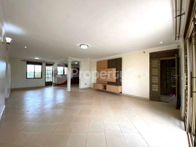 3 bedroom Apartment Block Apartment for rent kyanja road Kampala Central - 9