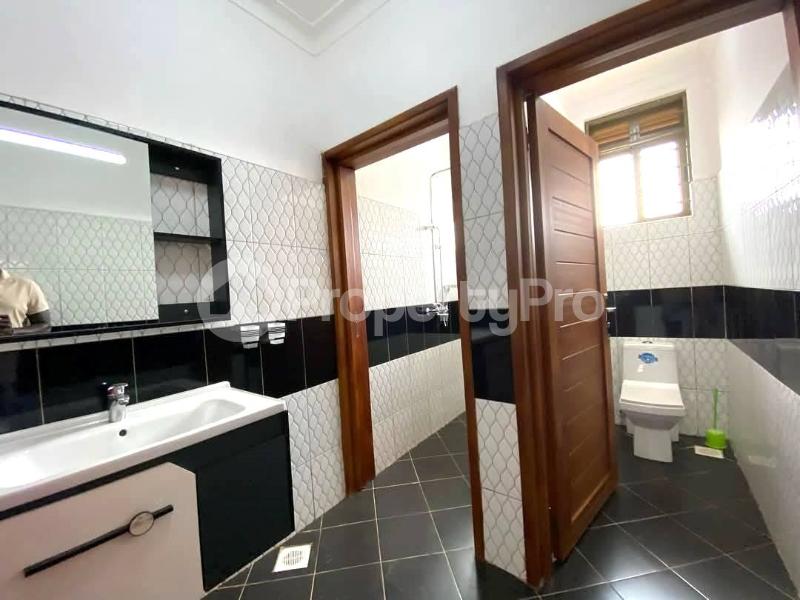 3 bedroom Apartment Block Apartment for rent kyanja road Kampala Central - 7