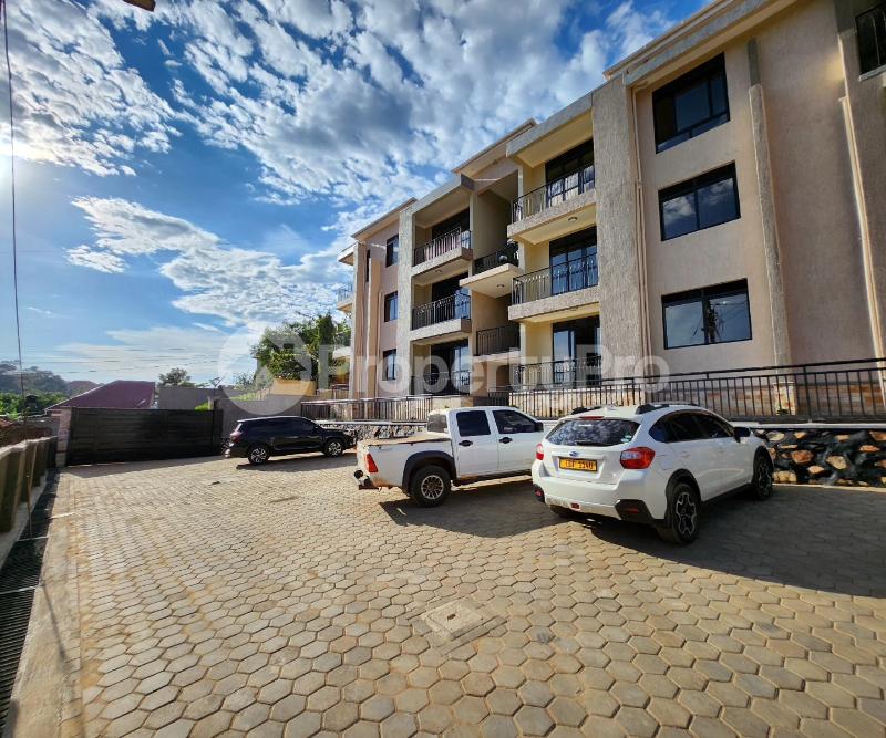 3 bedroom Apartment Block Apartment for rent kyanja road Kampala Central Kampala Central - 3