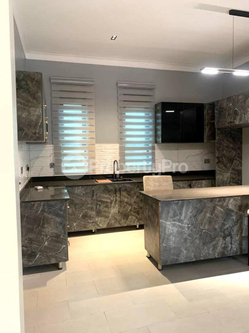 3 bedroom Apartment Block Apartment for rent munyonyo road Munyonyo Kampala Central - 3