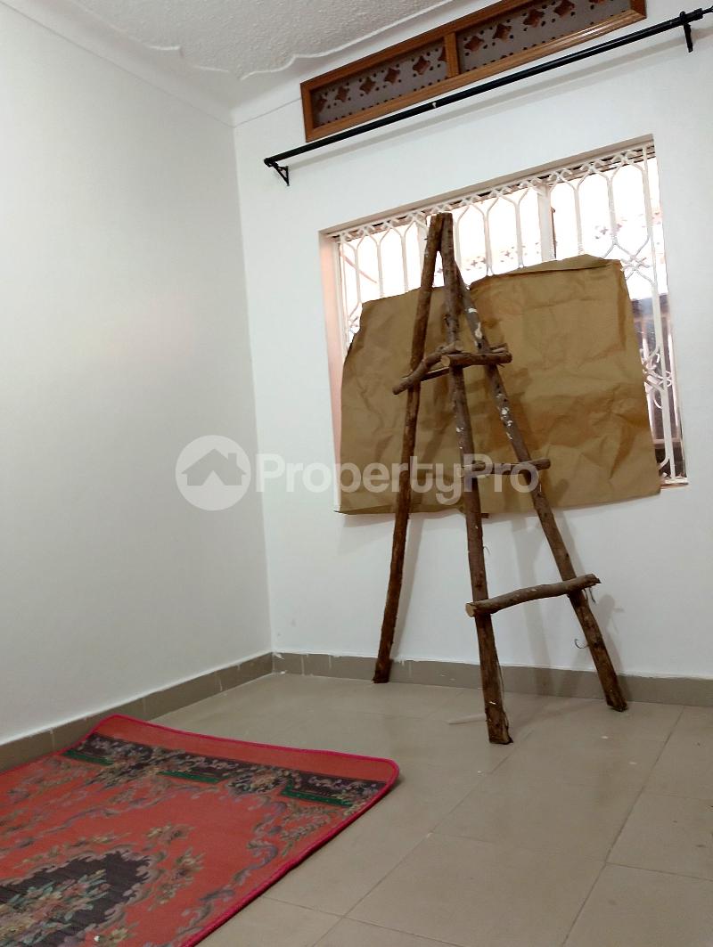 3 bedroom Bungalow Apartment for rent naalya road Kampala Central Kampala Central - 9