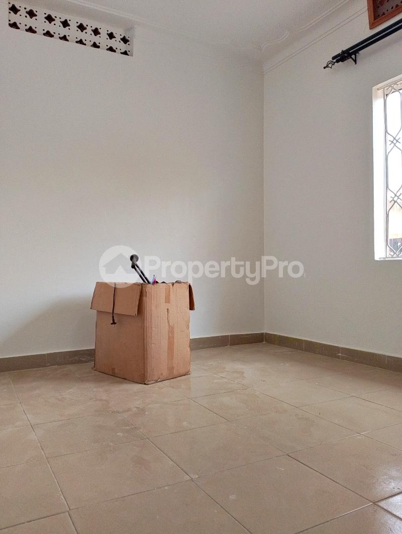 3 bedroom Bungalow Apartment for rent naalya road Kampala Central Kampala Central - 4