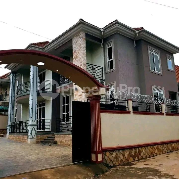 6 bedroom Apartment for sale Kyanja road  Kampala Central Kampala Central - 0