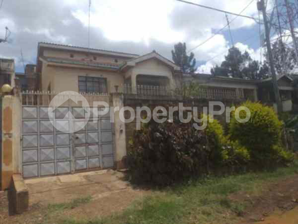 6 bedroom Houses for sale Kasarani Nairobi