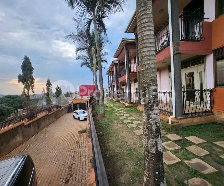 3 bedroom Apartment for rent Kyanja ring road Kisaasi Kampala Central - 9