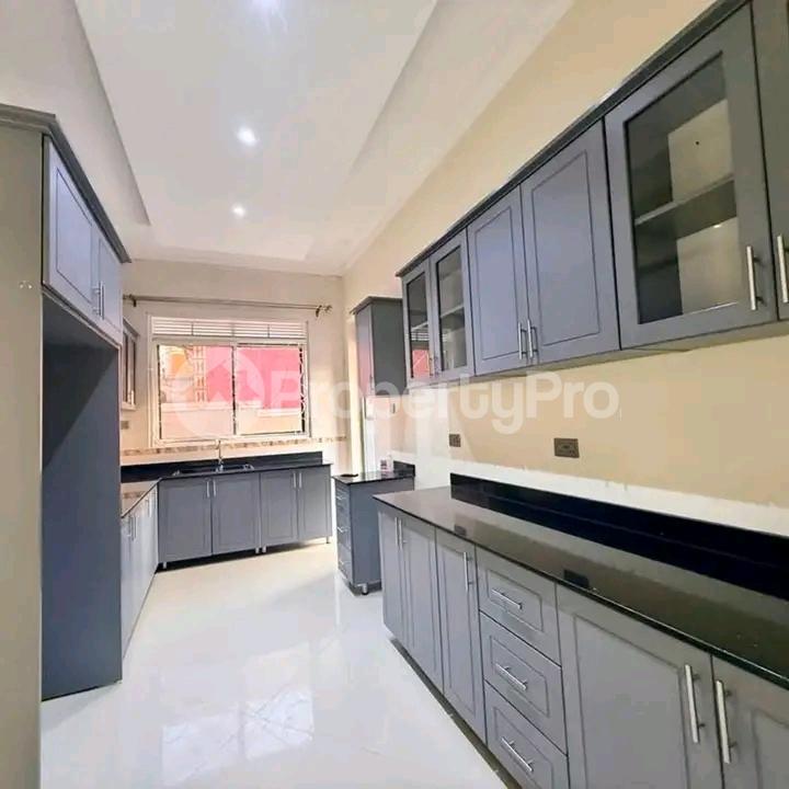 4 bedroom Bungalow Apartment for sale Najjera road  Kampala Central Kampala Central - 6