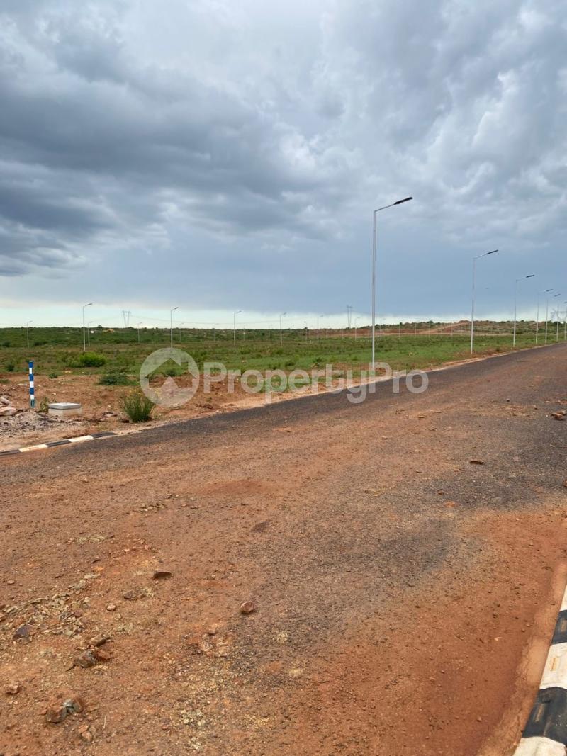 Stands & Residential land Land for sale Emganwini Along Plumtree Road , Bulawayo  Emganwini Bulawayo High-Density Bulawayo - 3