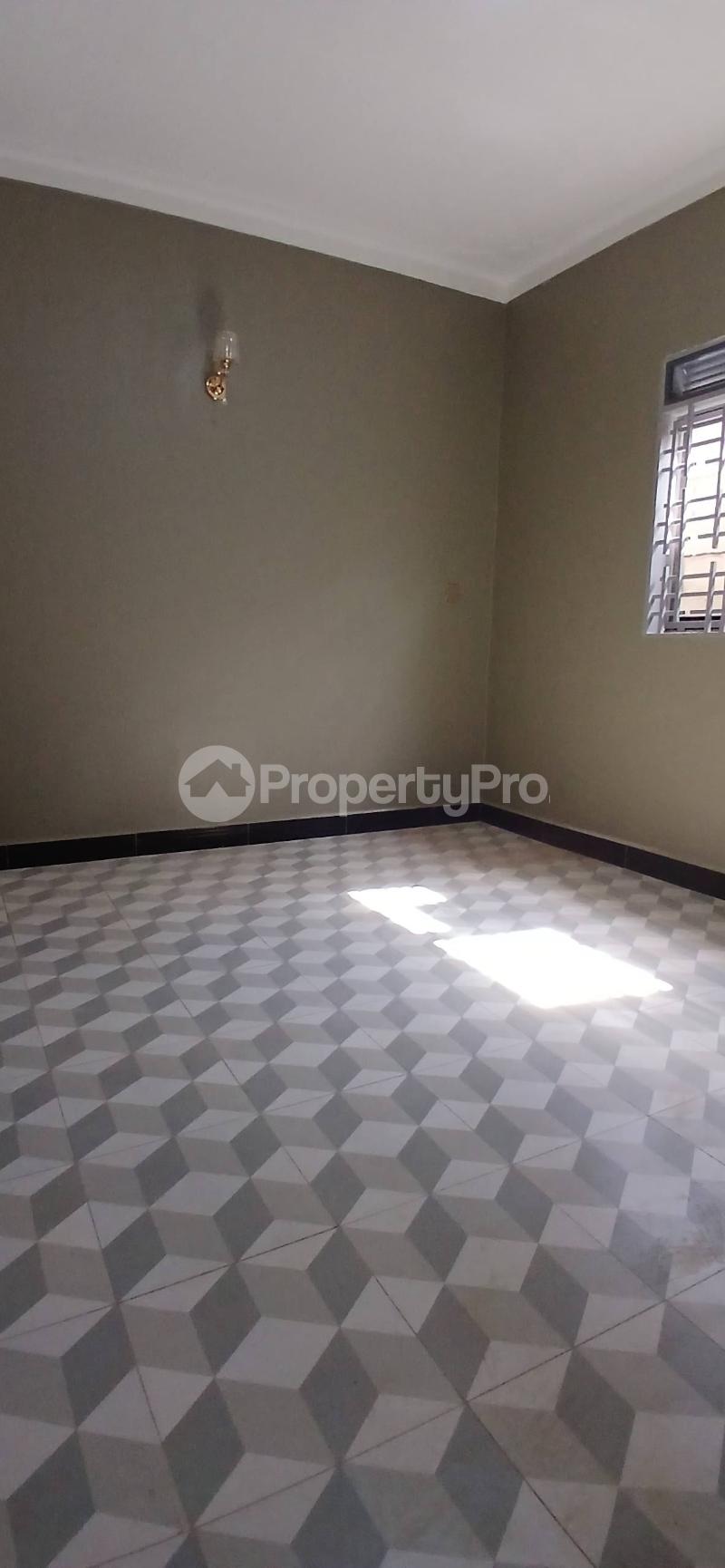 1 bedroom mini flat  Bungalow Apartment for rent namugongo road Wakiso Central - 3