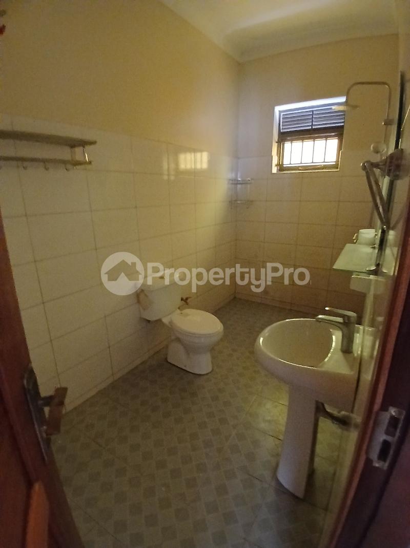 2 bedroom Bungalow Apartment for rent namugongo road Wakiso Central - 1