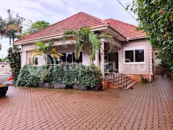 3 bedroom Apartment Block Apartment for rent Najjera road Wakiso Central - 10