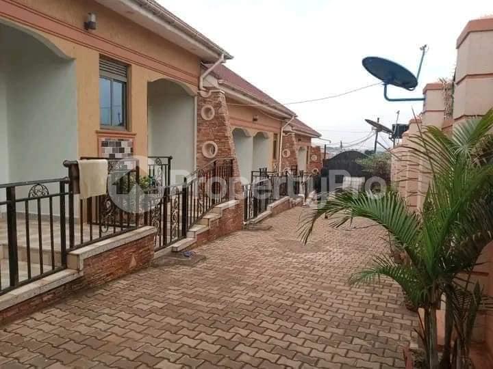 1 bedroom mini flat  Apartment Block Apartment for rent Bweyogerere road Wakiso Central - 1