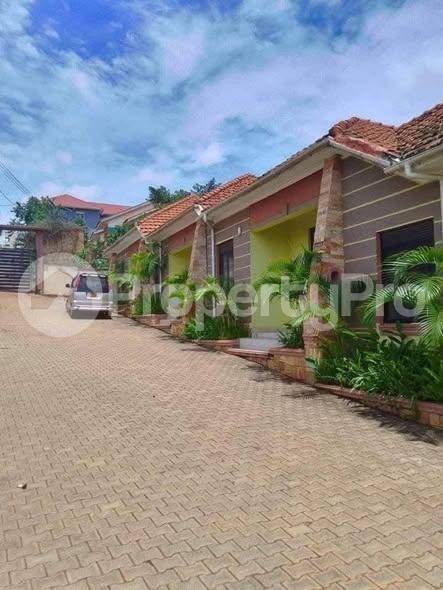 1 bedroom mini flat  Apartment Block Apartment for rent Naalya road Kampala Central - 2