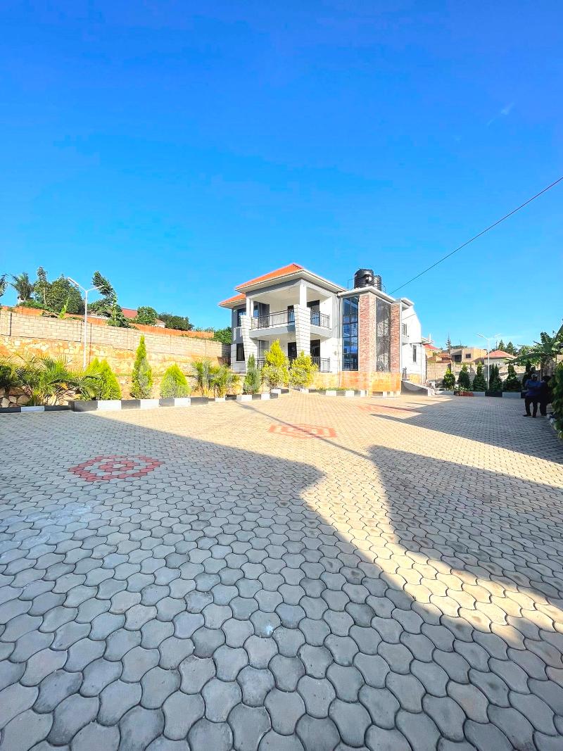 2 bedroom Apartment Block Apartment for rent gayaza road Gayaza Wakiso Central - 6