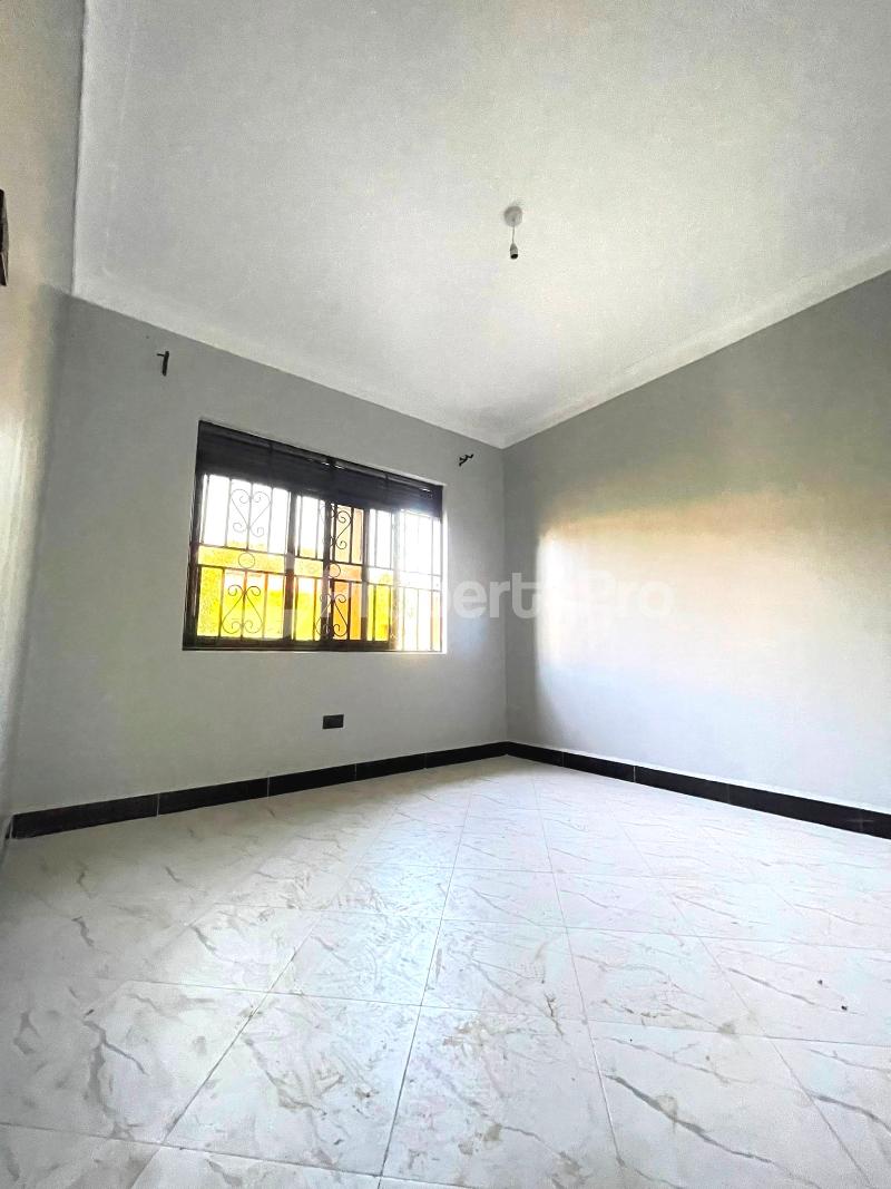 2 bedroom Apartment Block Apartment for rent gayaza road Gayaza Wakiso Central - 9