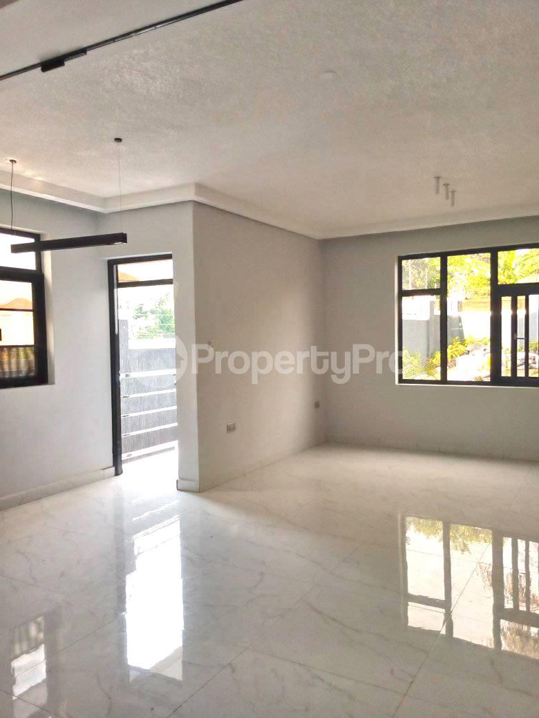 2 bedroom Apartment Block Apartment for rent kiwaatule road Kampala Central - 3