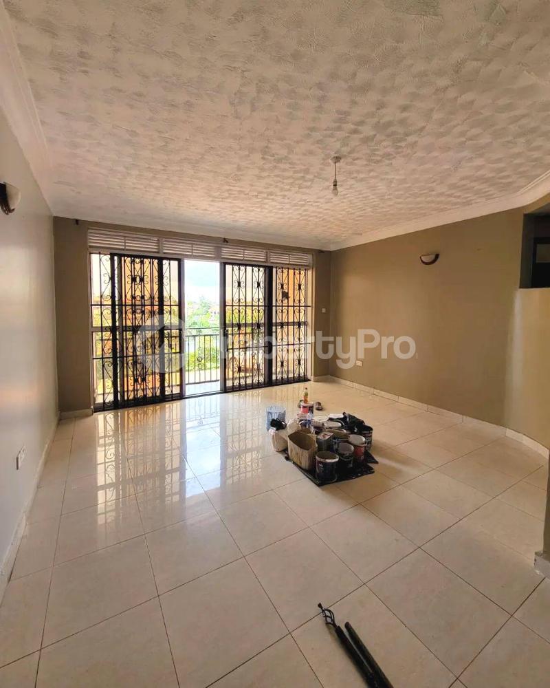 2 bedroom Apartment Block Apartment for rent kisaasi road Kampala Central Kampala Central - 5