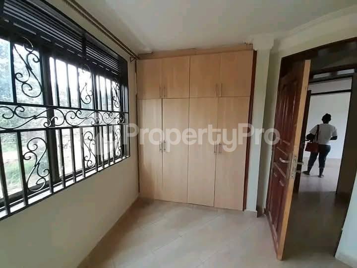 2 bedroom Apartment Block Apartment for rent kulambilo road Kampala Central - 2