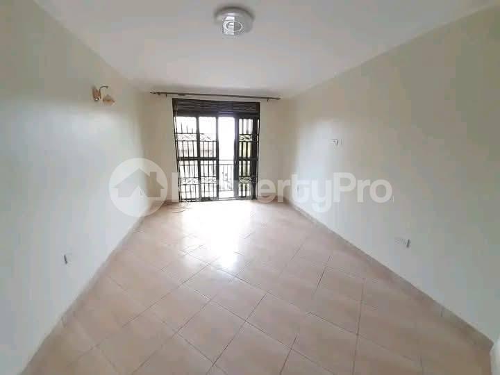 2 bedroom Apartment Block Apartment for rent kulambilo road Kampala Central - 4