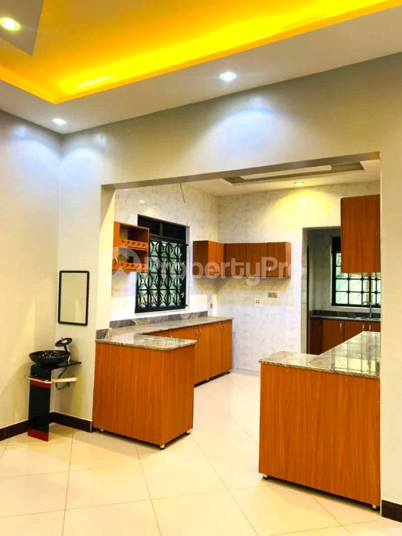 2 bedroom Apartment Block Apartment for rent kyanja road Kampala Central Kampala Central - 2