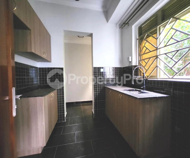 2 bedroom Apartment Block Apartment for rent kyanja road  Kampala Central - 3