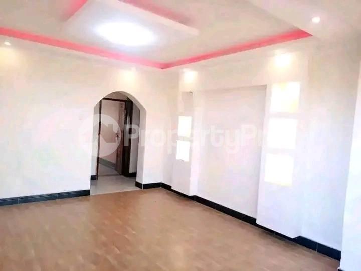2 bedroom Apartment Block Apartment for rent mbuya road Kampala Central - 4