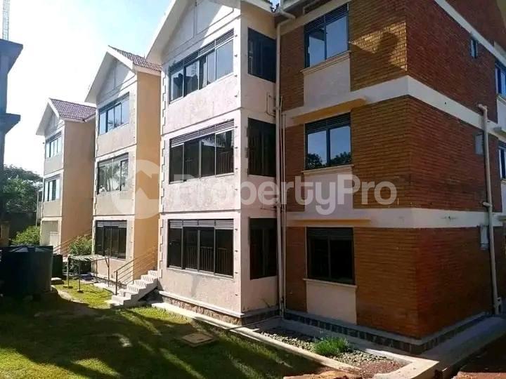 2 bedroom Apartment Block Apartment for rent mbuya road Kampala Central - 1