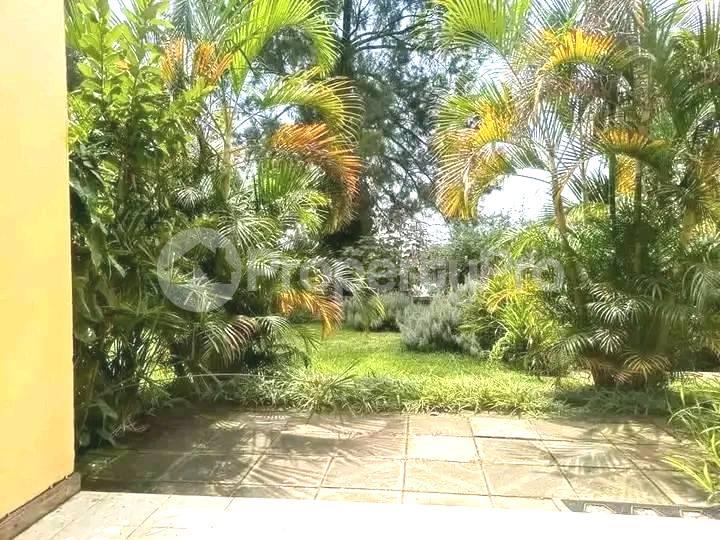 2 bedroom Apartment Block Apartment for rent mutungo road Kampala Central - 2