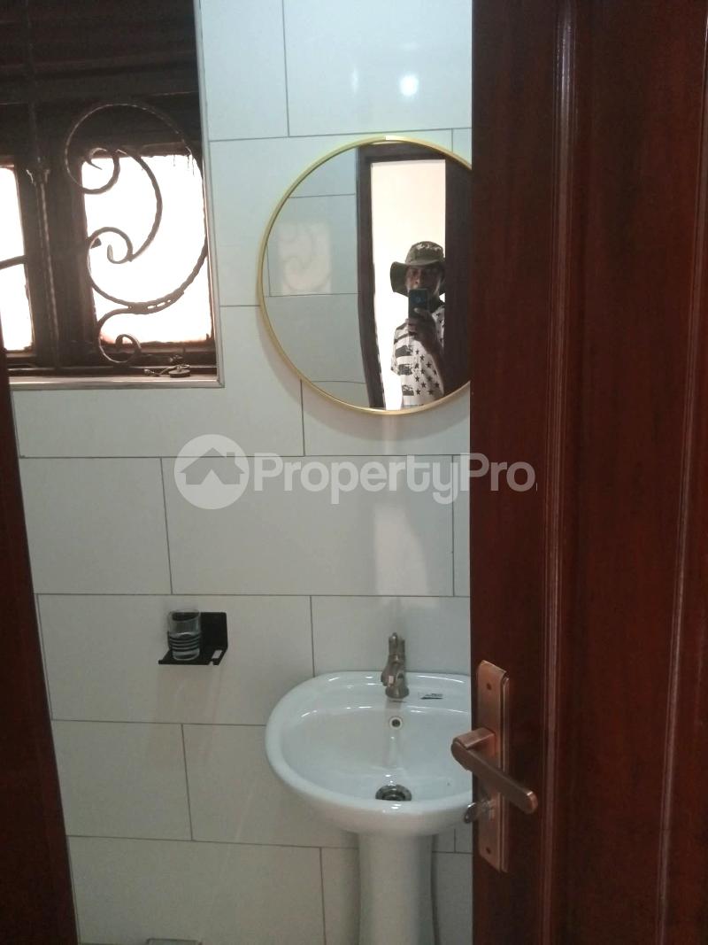 2 bedroom Apartment Block Apartment for rent namugongo road Wakiso Central - 5