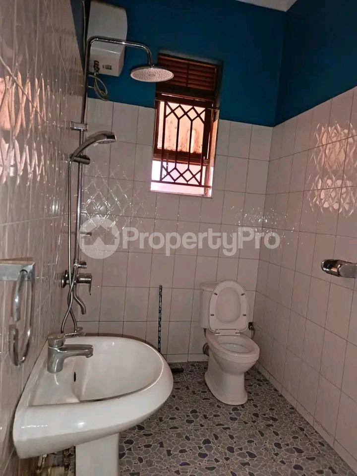 2 bedroom Apartment Block Apartment for rent Naalya road  Kampala Central Kampala Central - 6