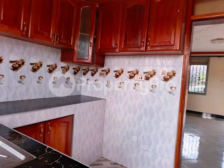 2 bedroom Apartment Block Apartment for rent Namugongo road  Kampala Central Kampala Central - 6