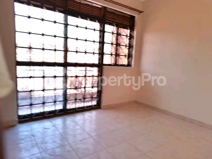 2 bedroom Apartment for rent Bweyogerere butto  Kampala Central Kampala Central - 8