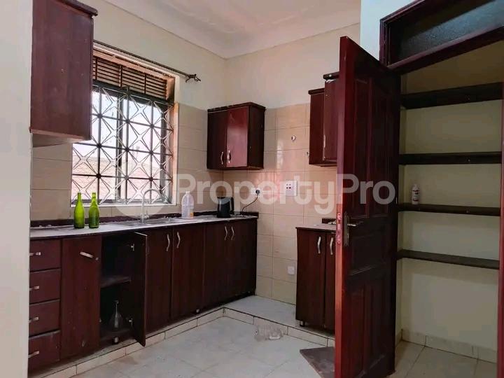 2 bedroom Apartment for rent Bweyogerere butto  Kampala Central Kampala Central - 3