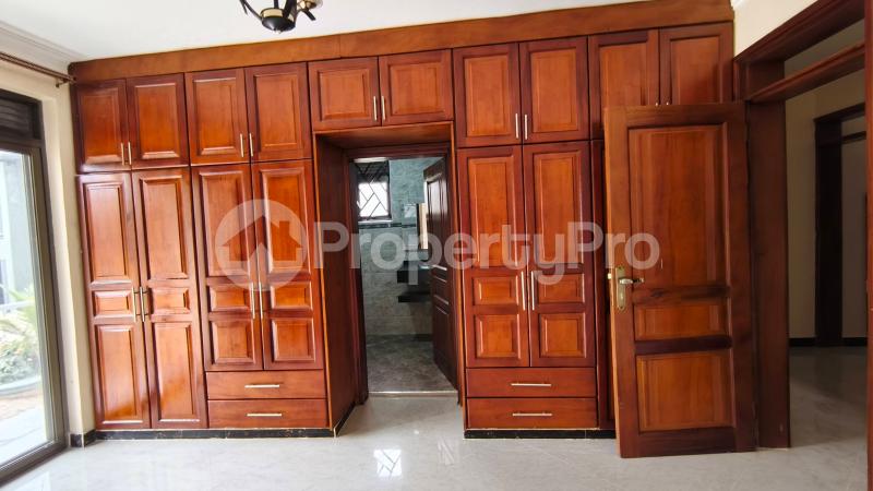 3 bedroom Apartment Block Apartment for rent Kira road Kira Wakiso Central - 3