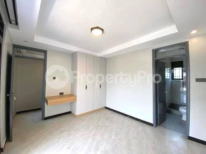 3 bedroom Apartment Block Apartment for rent kira road Kira Wakiso Central - 10