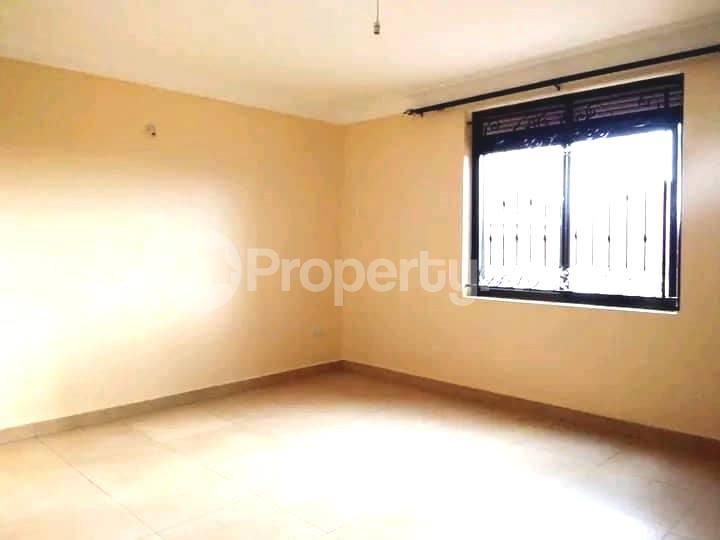 3 bedroom Apartment Block Apartment for rent kireka road Wakiso Central - 7