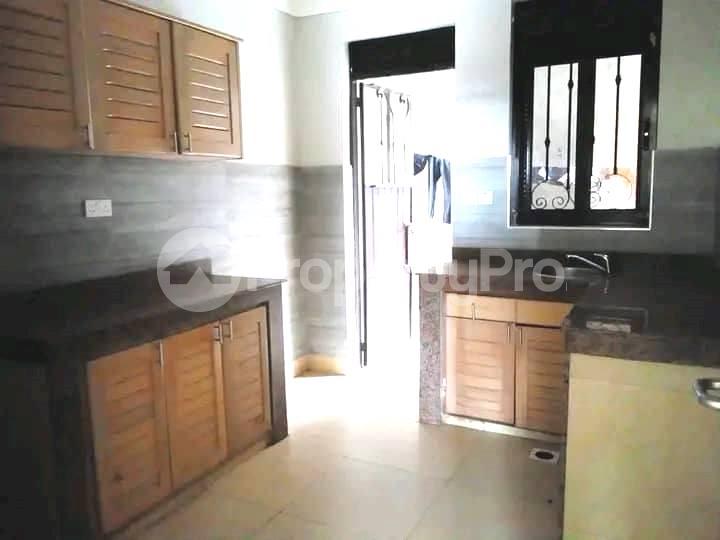 3 bedroom Apartment Block Apartment for rent kireka road Wakiso Central - 3
