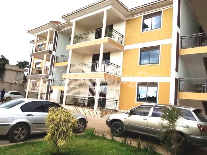 3 bedroom Apartment Block Apartment for rent kireka road Wakiso Central - 9