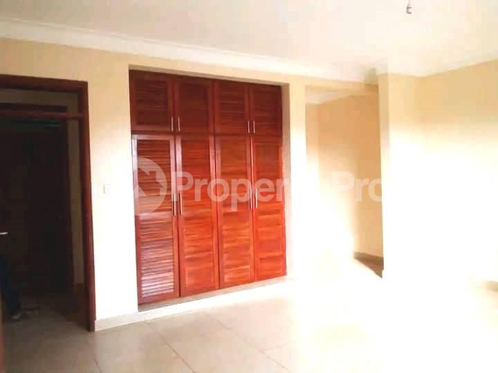 3 bedroom Apartment Block Apartment for rent kireka road Wakiso Central - 8