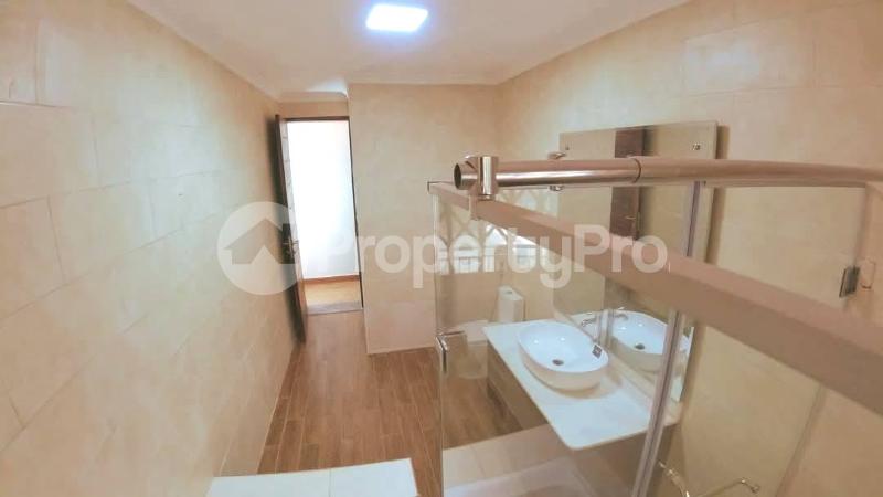 3 bedroom Apartment Block Apartment for rent kiwaatule road Kampala Central - 5