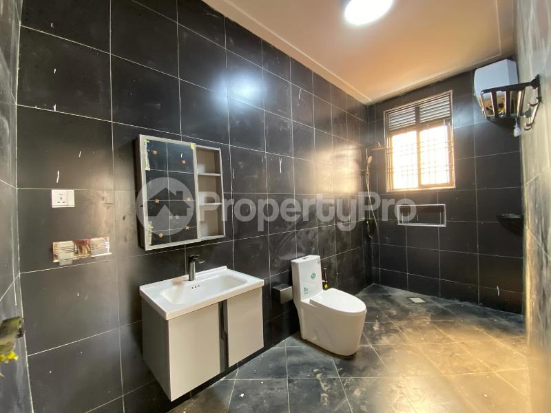3 bedroom Apartment Block Apartment for rent kulambilo road Kampala Central - 0