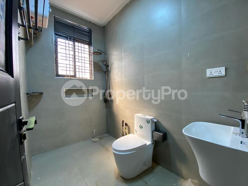 3 bedroom Apartment Block Apartment for rent kulambilo road Kampala Central - 5