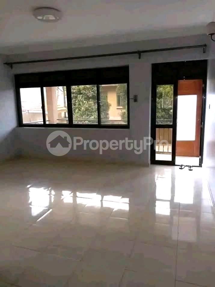 3 bedroom Apartment Block Apartment for rent mbuya road Mbuya Kampala Central - 3