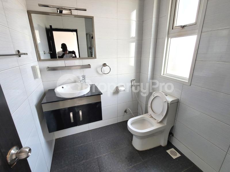 3 bedroom Apartment Block Apartment for rent bukoto road Bukoto Kampala Central - 3
