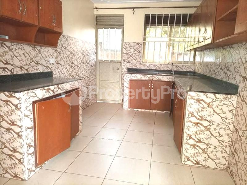 3 bedroom Apartment Block Apartment for rent kira road Kira Wakiso Central - 6