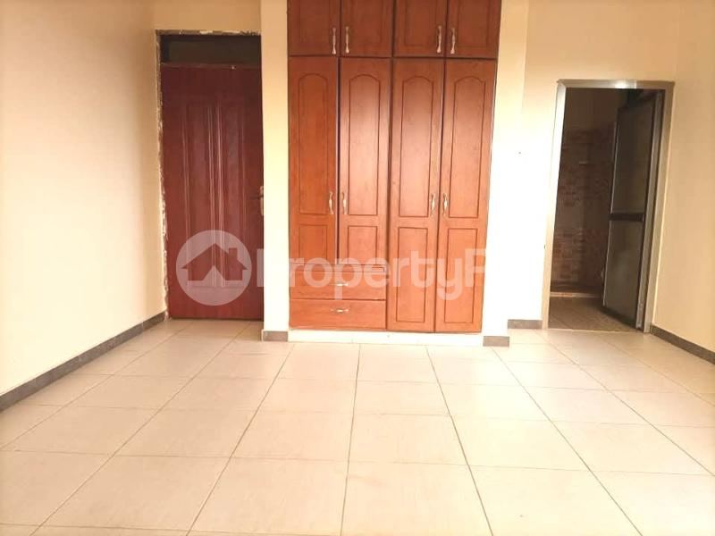 3 bedroom Apartment Block Apartment for rent kira road Kira Wakiso Central - 9
