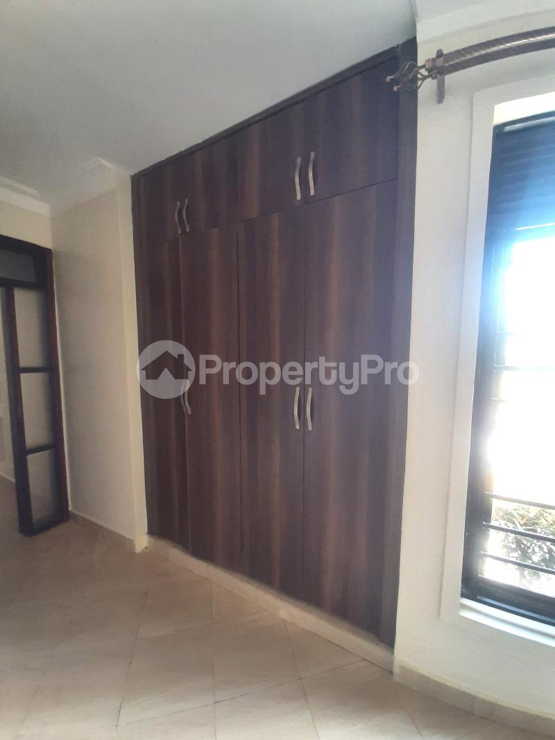 3 bedroom Bungalow Apartment for rent kireka road Wakiso Central - 6