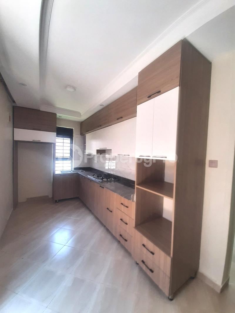 3 bedroom Bungalow Apartment for rent kireka road Wakiso Central - 7