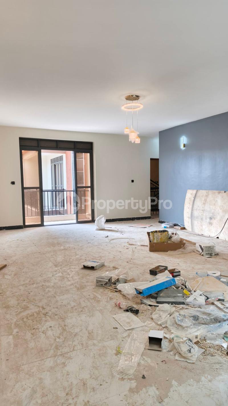 4 bedroom Apartment Block Apartment for rent Kyaliwajjala road Wakiso Central - 0